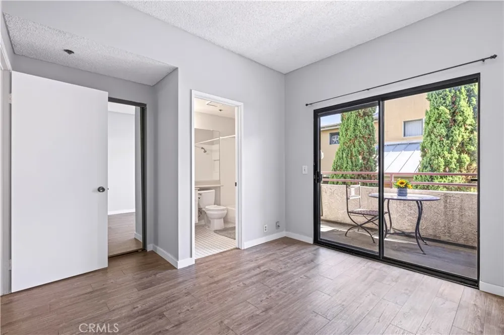 730 W 4th Street #308 Long Beach, CA 90802