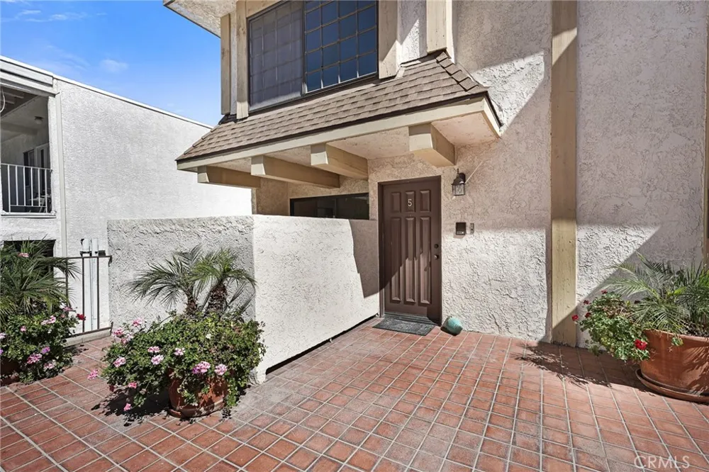 5404 Quakertown #5 Woodland Hills, CA 91364
