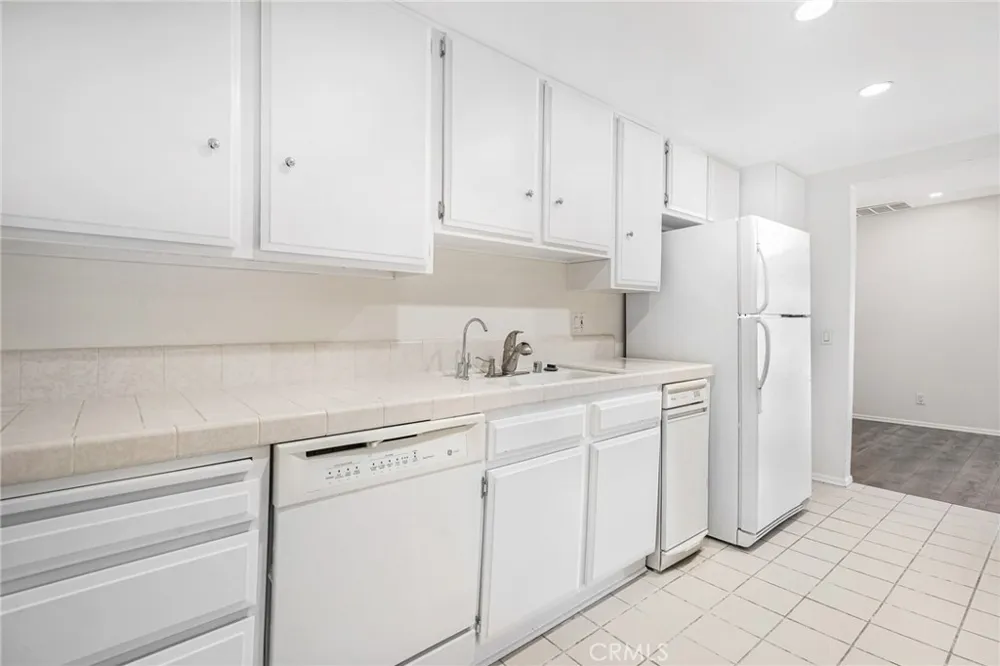 5404 Quakertown #5 Woodland Hills, CA 91364