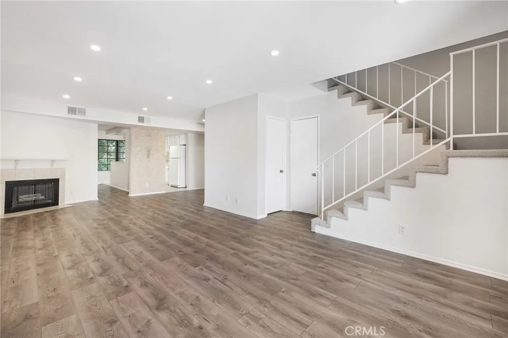 5404 Quakertown #5 Woodland Hills, CA 91364