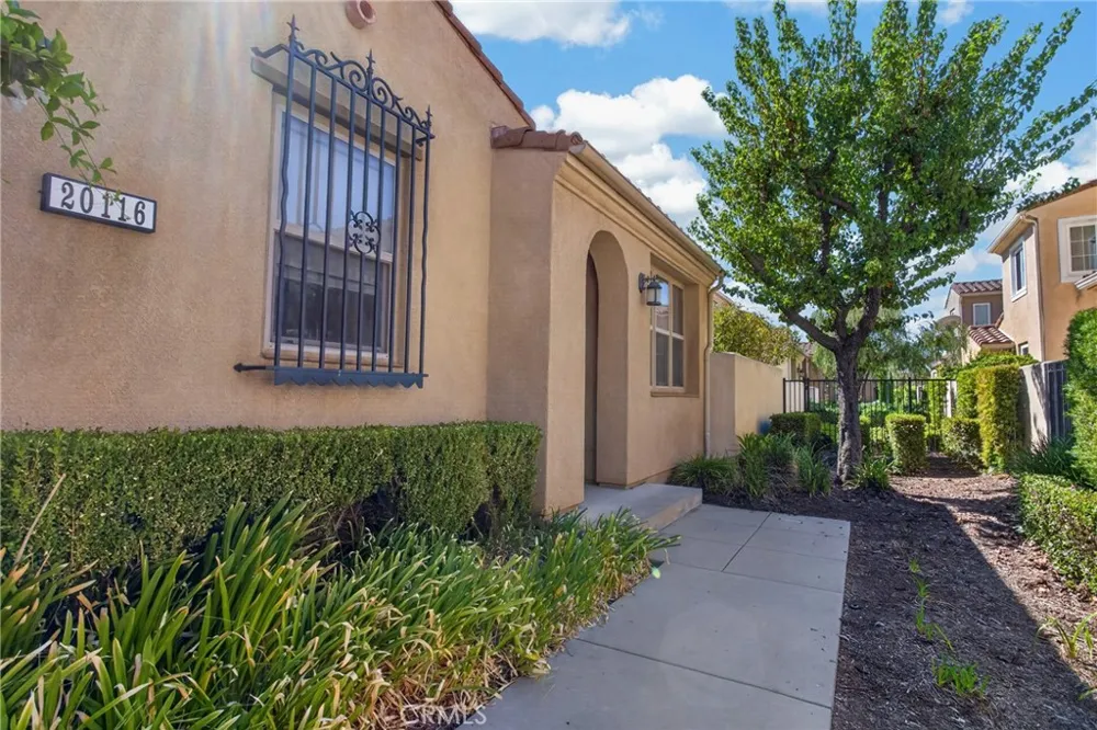 20116 Livorno Porter Ranch, CA 91326