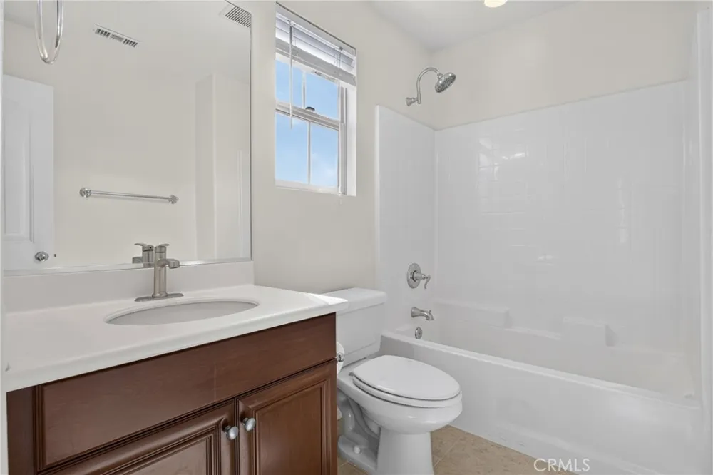 20116 Livorno Porter Ranch, CA 91326
