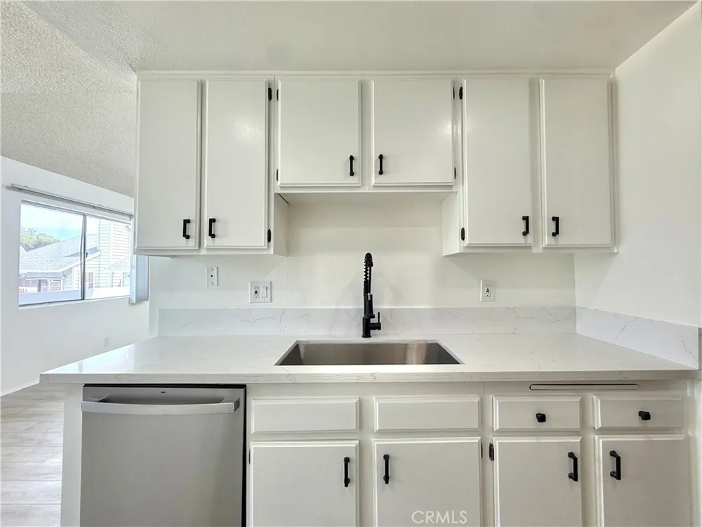 14851 Mulberry Whittier, CA 90604