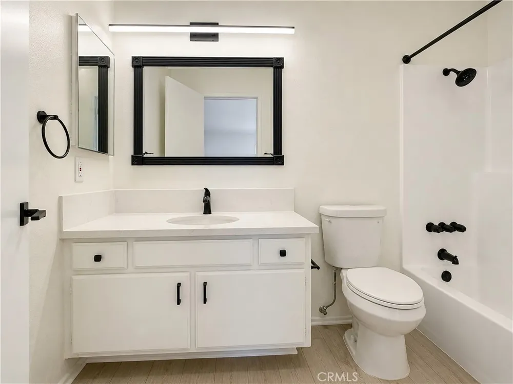 14851 Mulberry Whittier, CA 90604