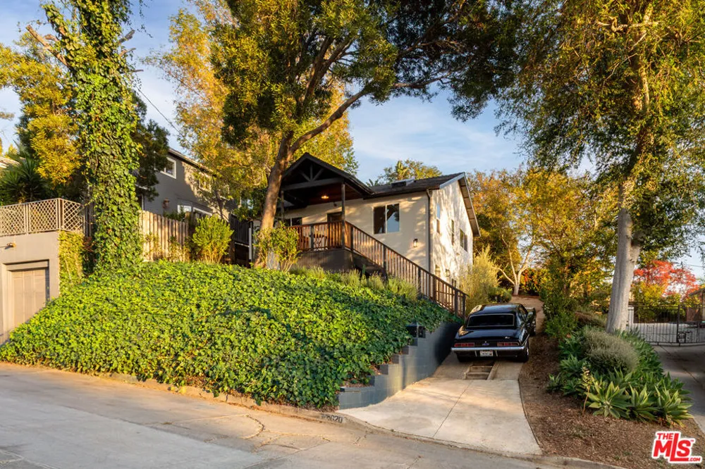 4020 Clayton Avenue Los Angeles, CA 90027