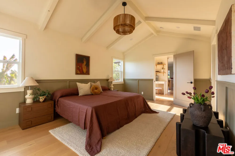 4020 Clayton Avenue Los Angeles, CA 90027