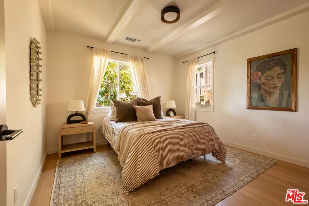 4020 Clayton Avenue Los Angeles, CA 90027