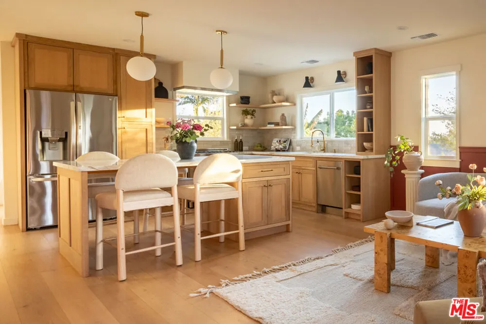 4020 Clayton Avenue Los Angeles, CA 90027