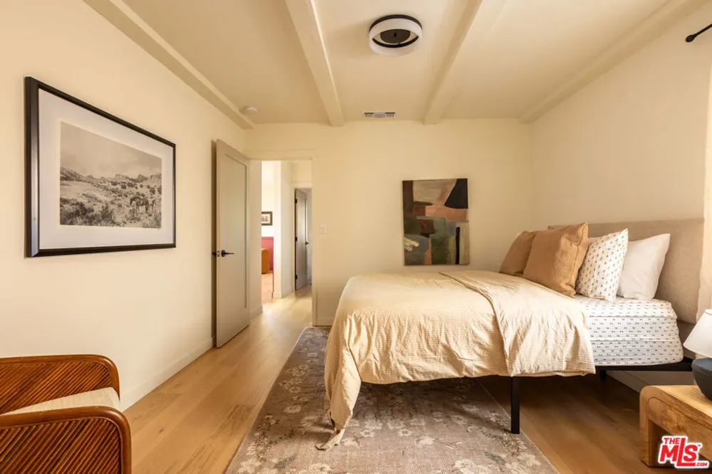 4020 Clayton Avenue Los Angeles, CA 90027