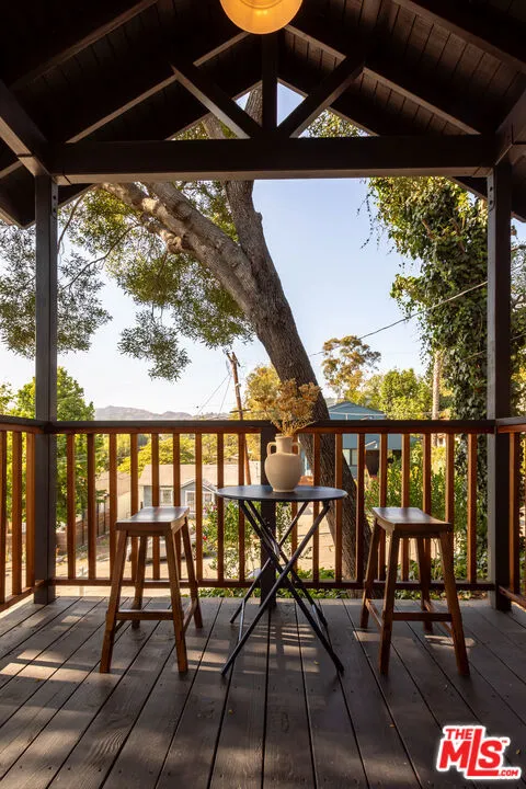 4020 Clayton Avenue Los Angeles, CA 90027