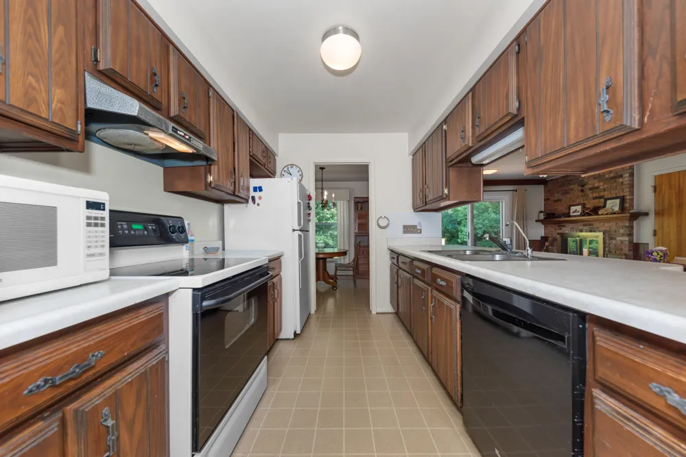 6607 Fleming Creek Drive Ypsilanti, MI 48198