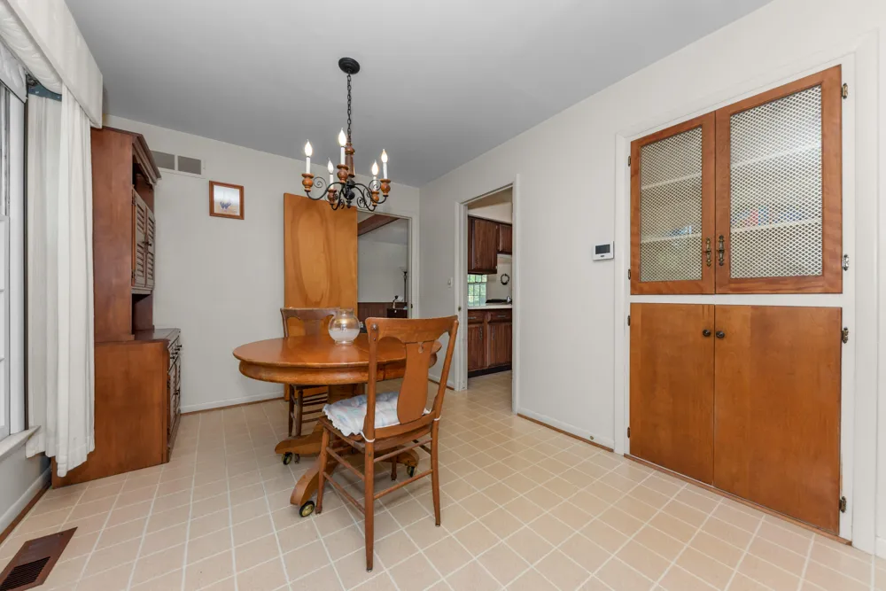 6607 Fleming Creek Drive Ypsilanti, MI 48198