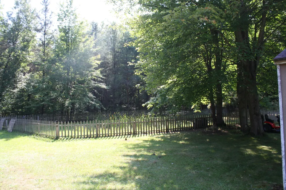 1807 W River Road Muskegon, MI 49445