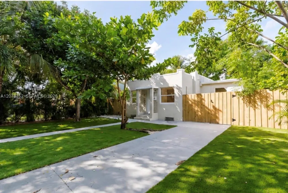 1007 NW 120th St North Miami, FL 33168