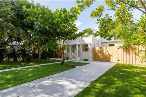 1007 NW 120th St
