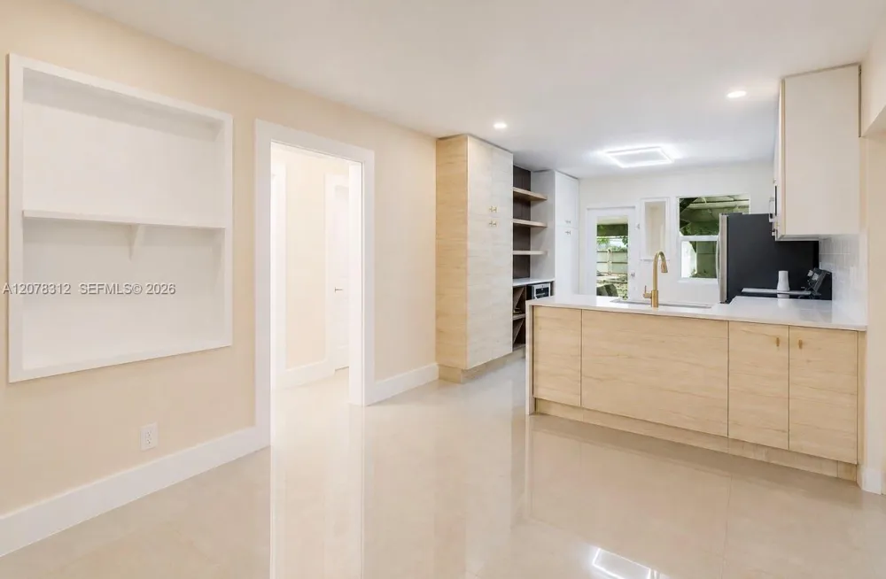 1007 NW 120th St North Miami, FL 33168