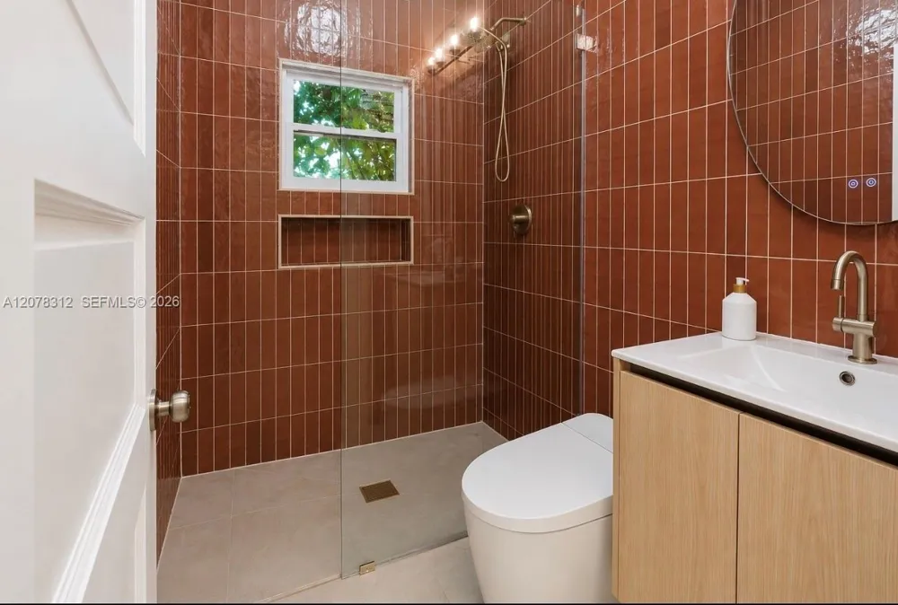 1007 NW 120th St North Miami, FL 33168