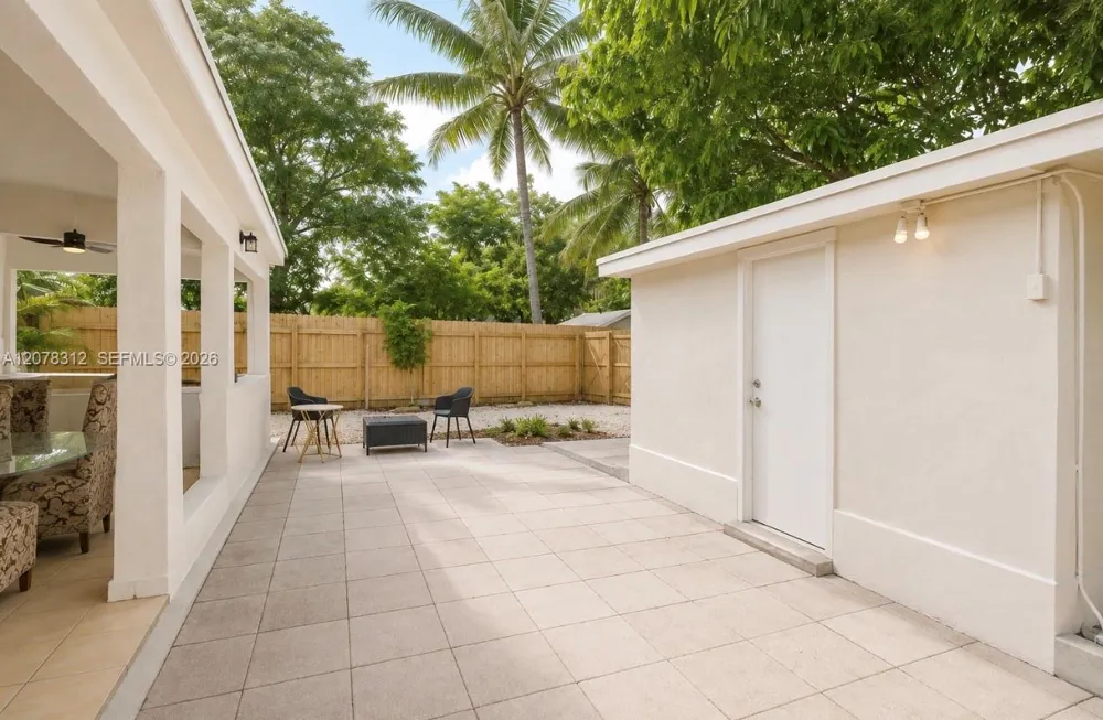 1007 NW 120th St North Miami, FL 33168