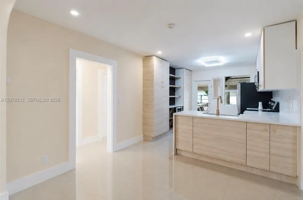 1007 NW 120th St North Miami, FL 33168