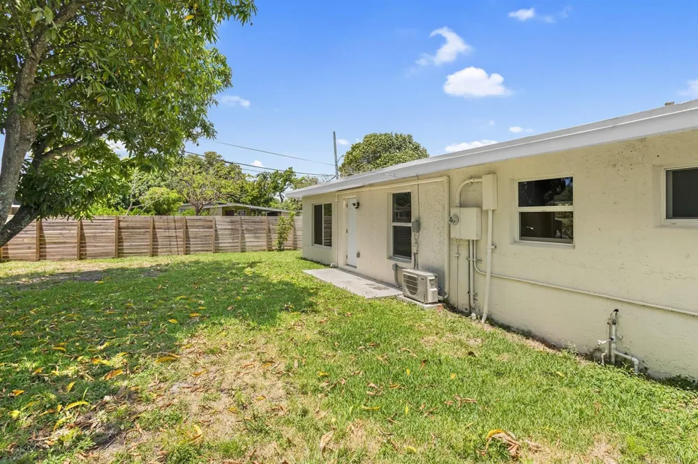 1530 NW 18TH COURT Fort Lauderdale, FL 33311