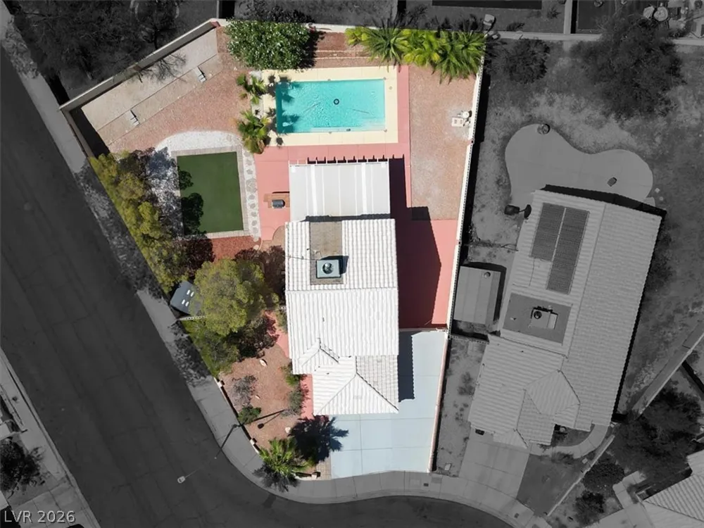8208 Hydra Lane Las Vegas, NV 89128
