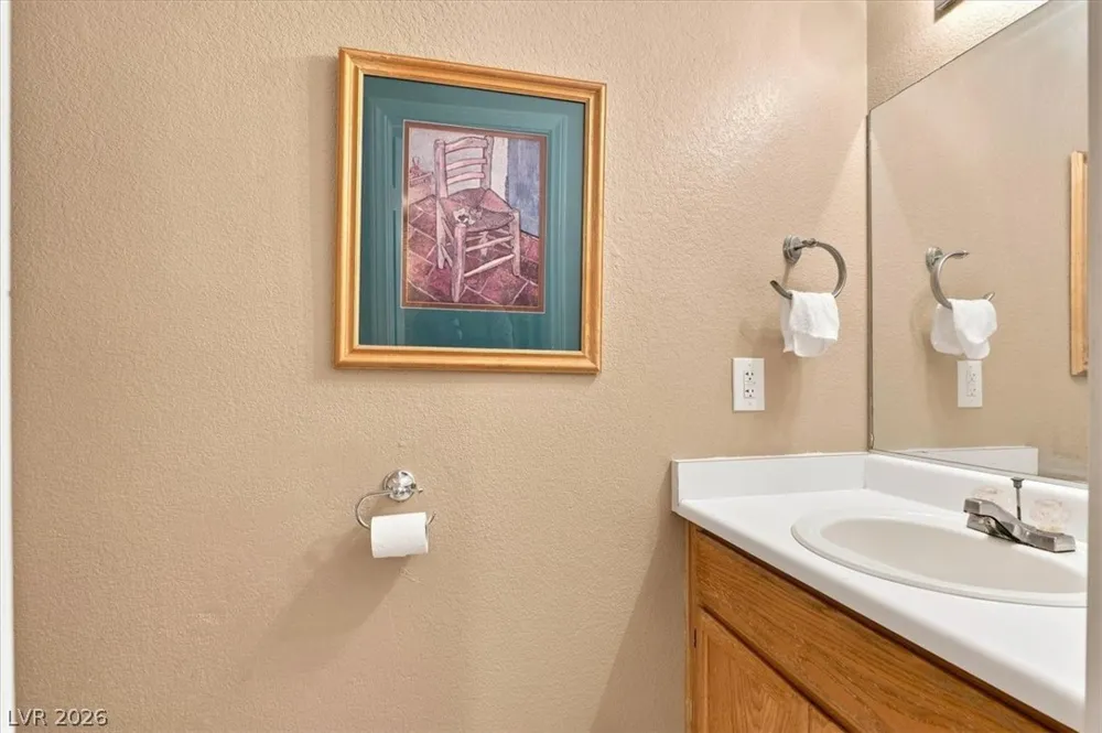 8208 Hydra Lane Las Vegas, NV 89128