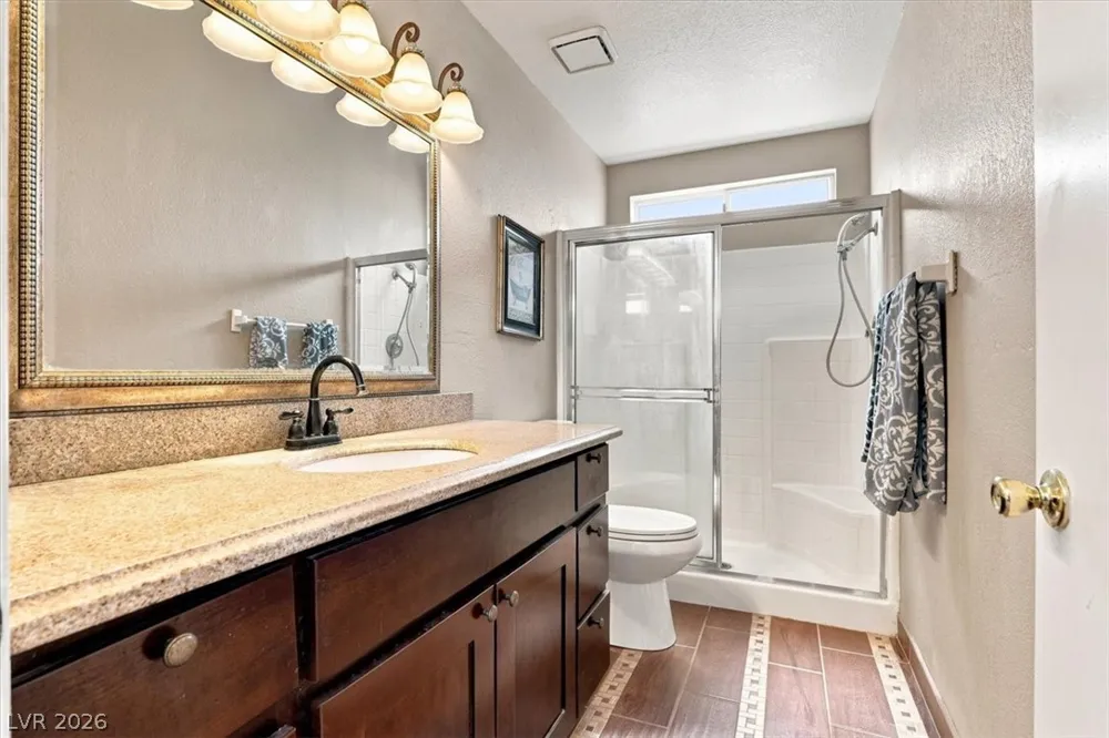 8208 Hydra Lane Las Vegas, NV 89128