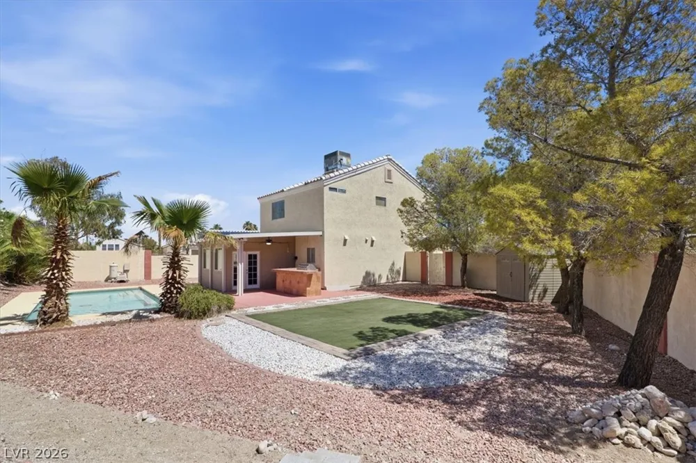8208 Hydra Lane Las Vegas, NV 89128