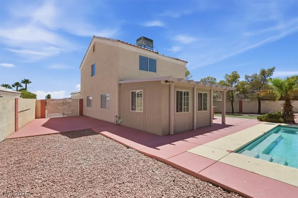 8208 Hydra Lane Las Vegas, NV 89128