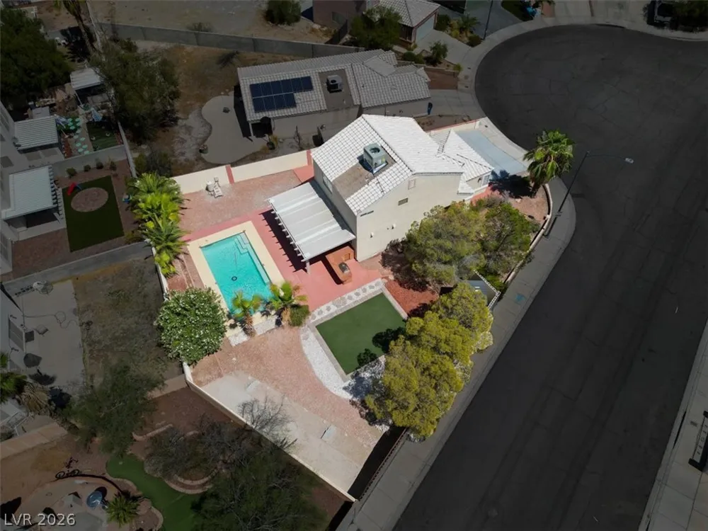 8208 Hydra Lane Las Vegas, NV 89128