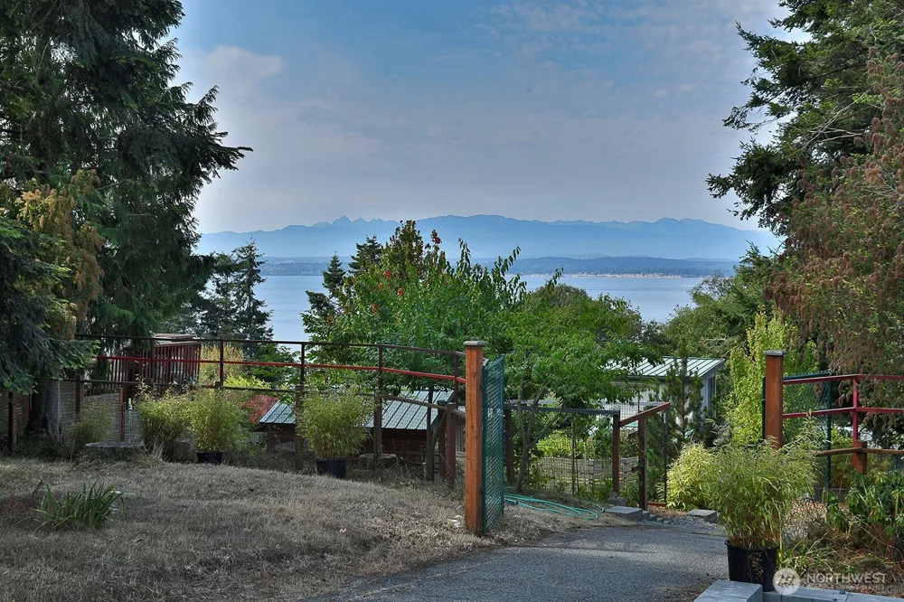 3600 Marine View Drive Greenbank, WA 98253