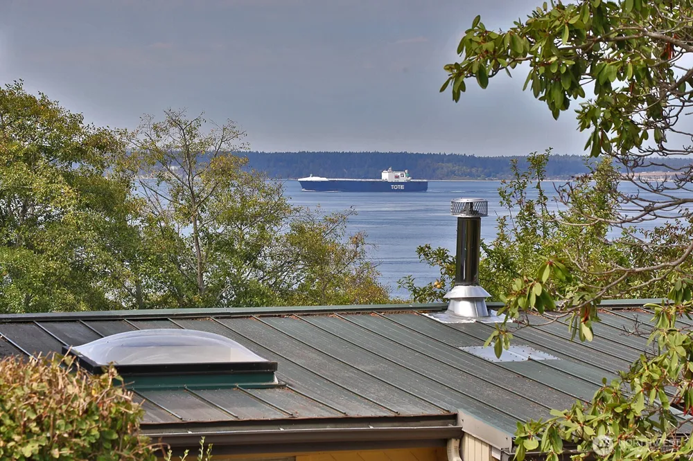 3600 Marine View Drive Greenbank, WA 98253