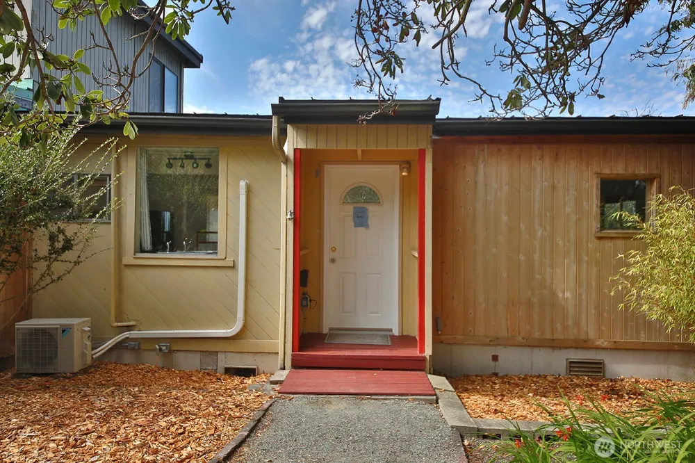 3600 Marine View Drive Greenbank, WA 98253