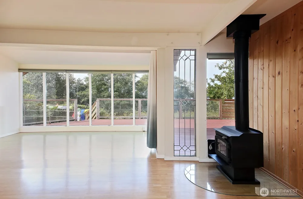 3600 Marine View Drive Greenbank, WA 98253