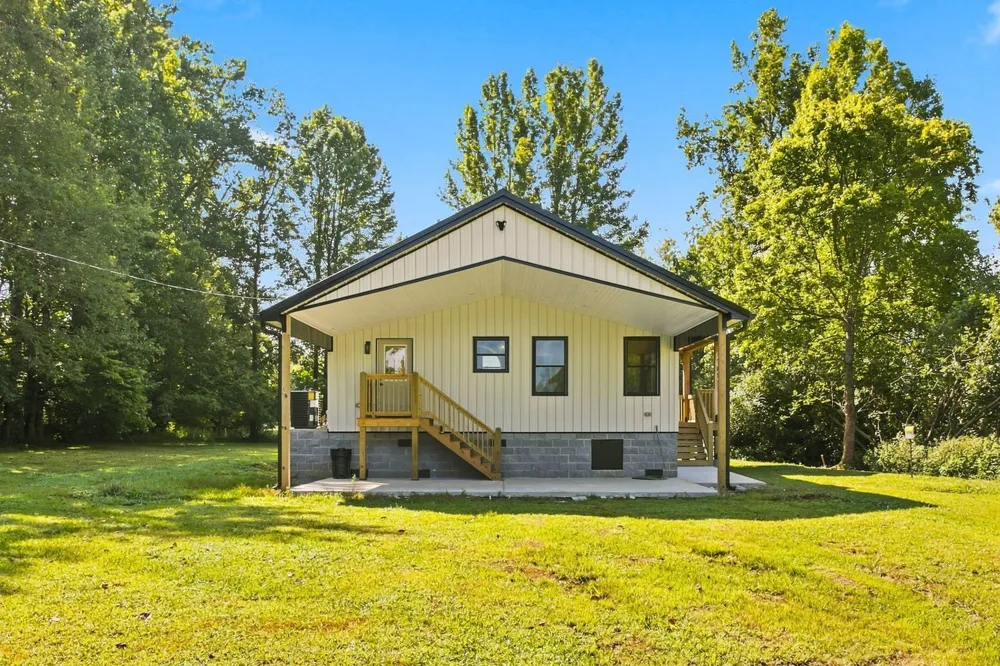 1051 Highway 48 South Centerville, TN 37033
