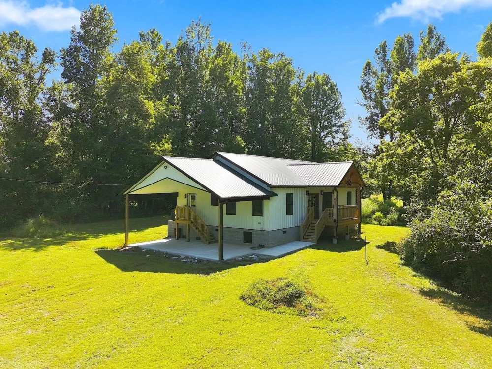 1051 Highway 48 South Centerville, TN 37033