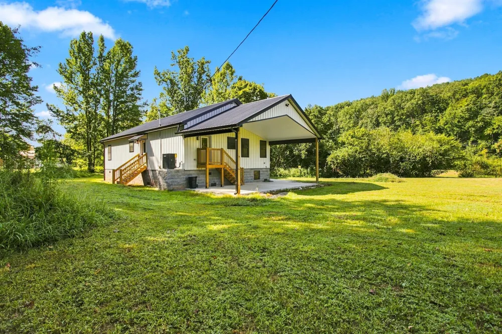 1051 Highway 48 South Centerville, TN 37033