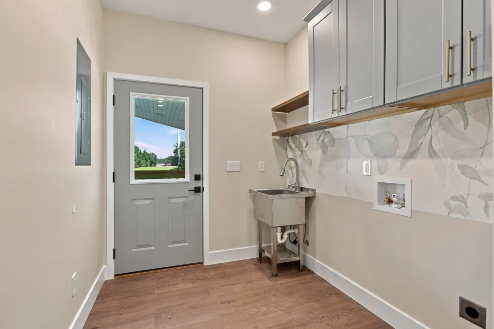 1051 Highway 48 South Centerville, TN 37033