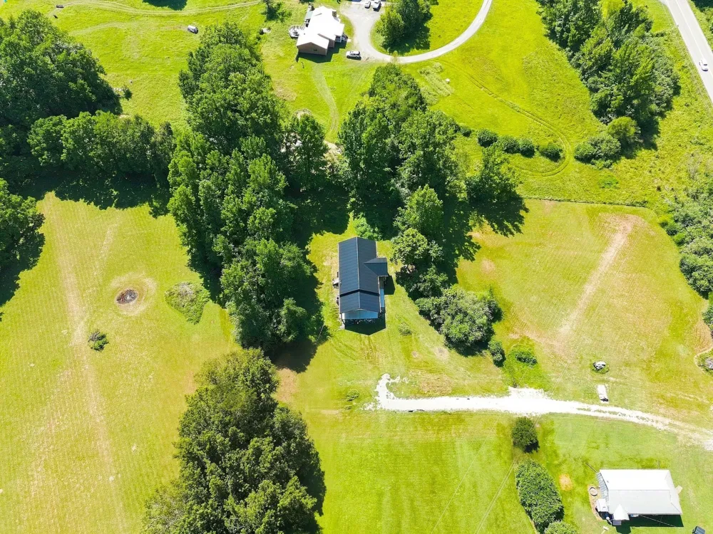 1051 Highway 48 South Centerville, TN 37033