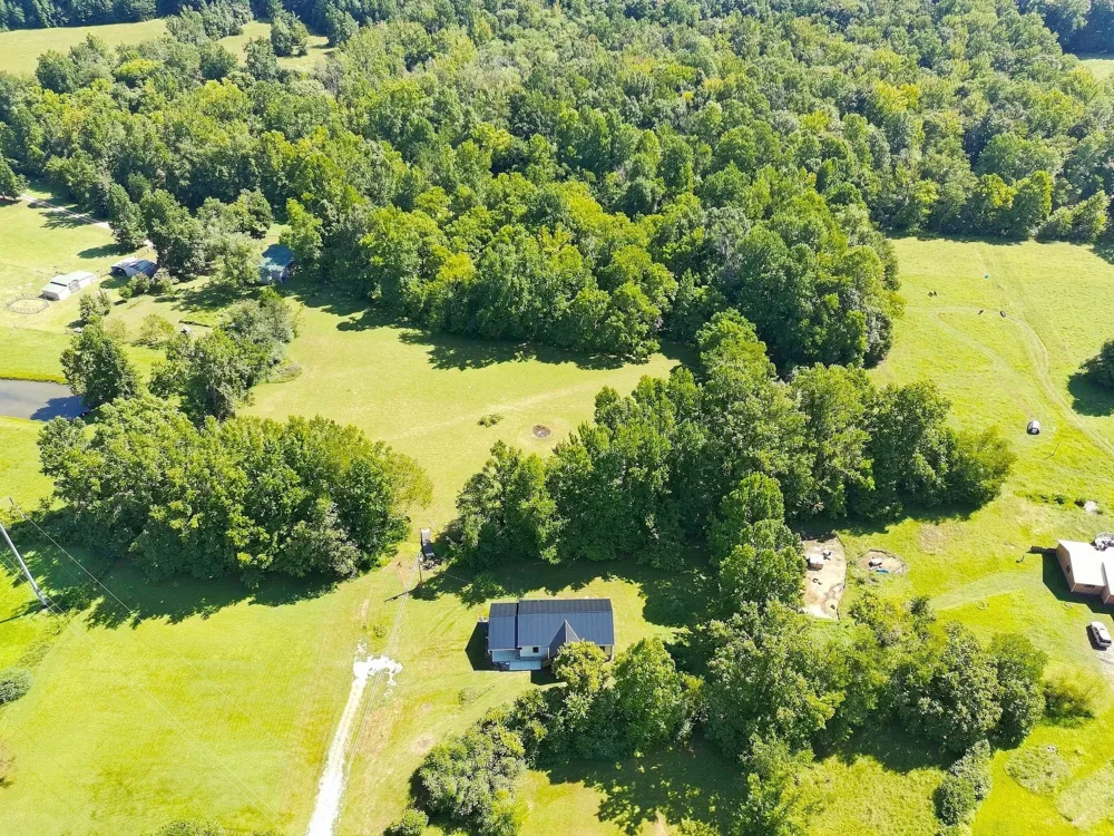 1051 Highway 48 South Centerville, TN 37033
