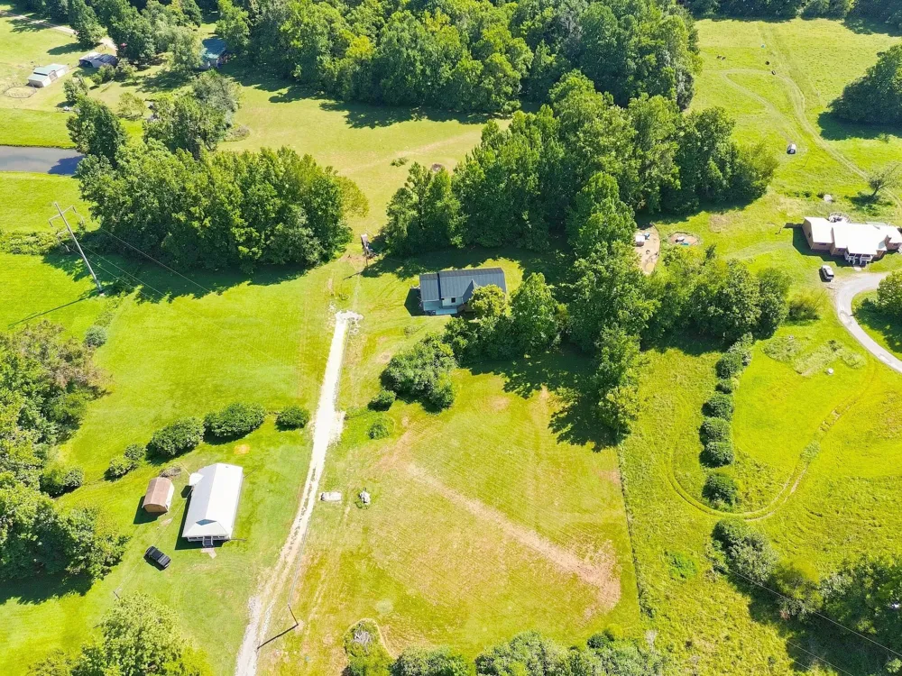 1051 Highway 48 South Centerville, TN 37033