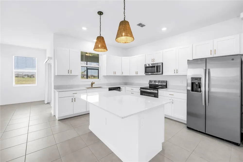 9324 BONITA MAR DRIVE Parrish, FL 34219