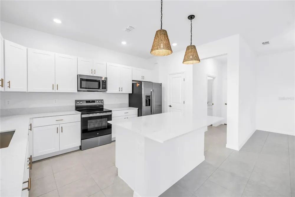 9324 BONITA MAR DRIVE Parrish, FL 34219