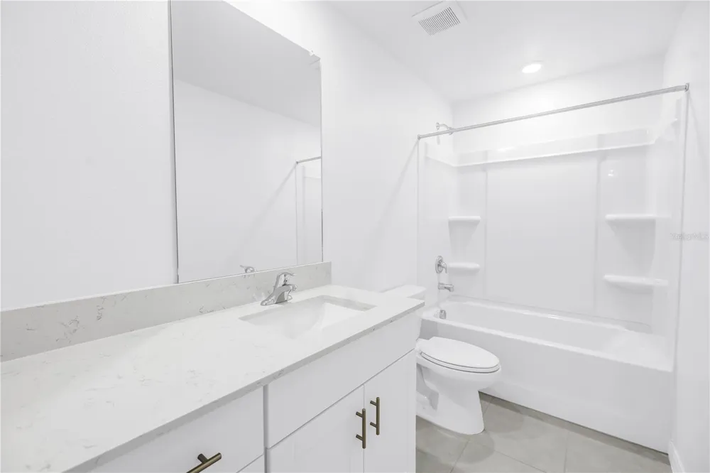 9324 BONITA MAR DRIVE Parrish, FL 34219