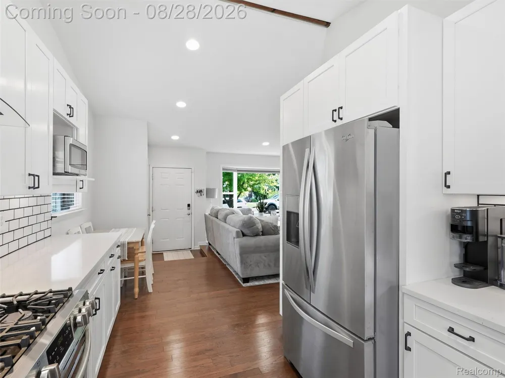 8420 Northfield Boulevard Oak Park City, MI 48237