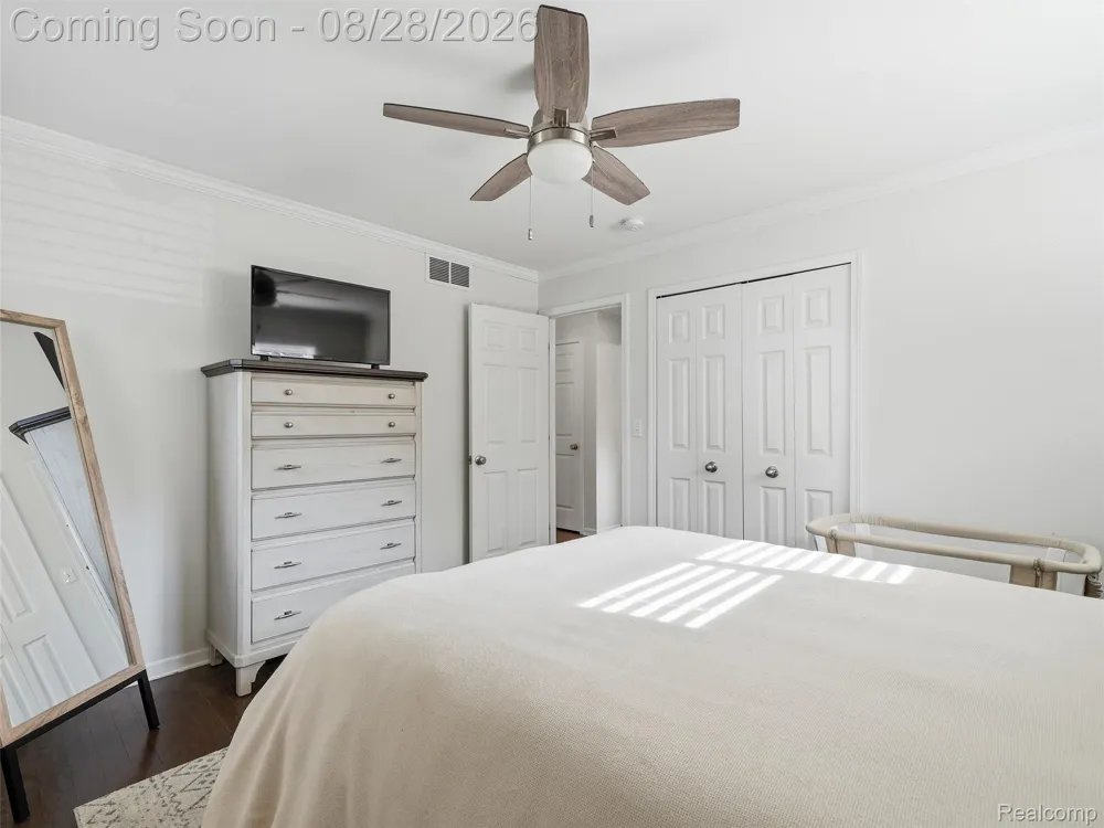8420 Northfield Boulevard Oak Park City, MI 48237