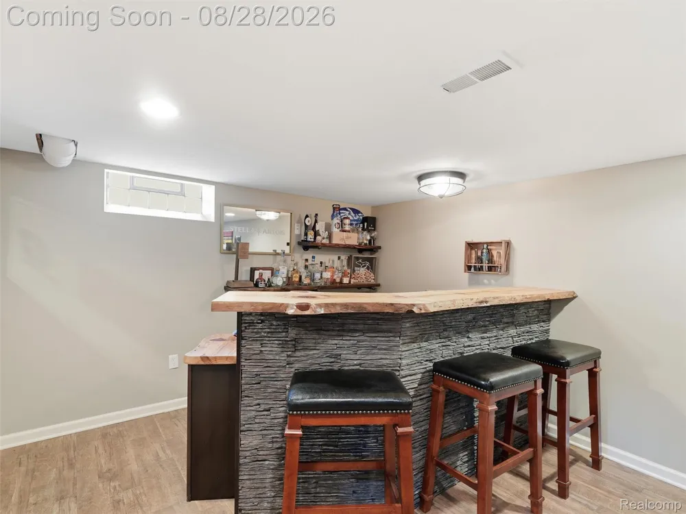 8420 Northfield Boulevard Oak Park City, MI 48237