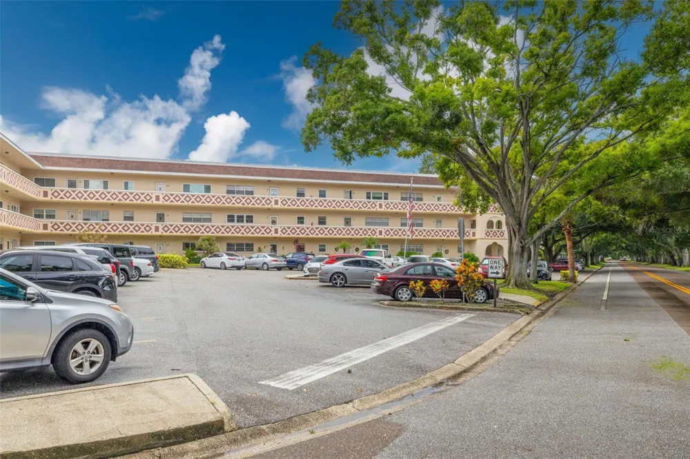 2383 NETHERLANDS DRIVE #59 Clearwater, FL 33763