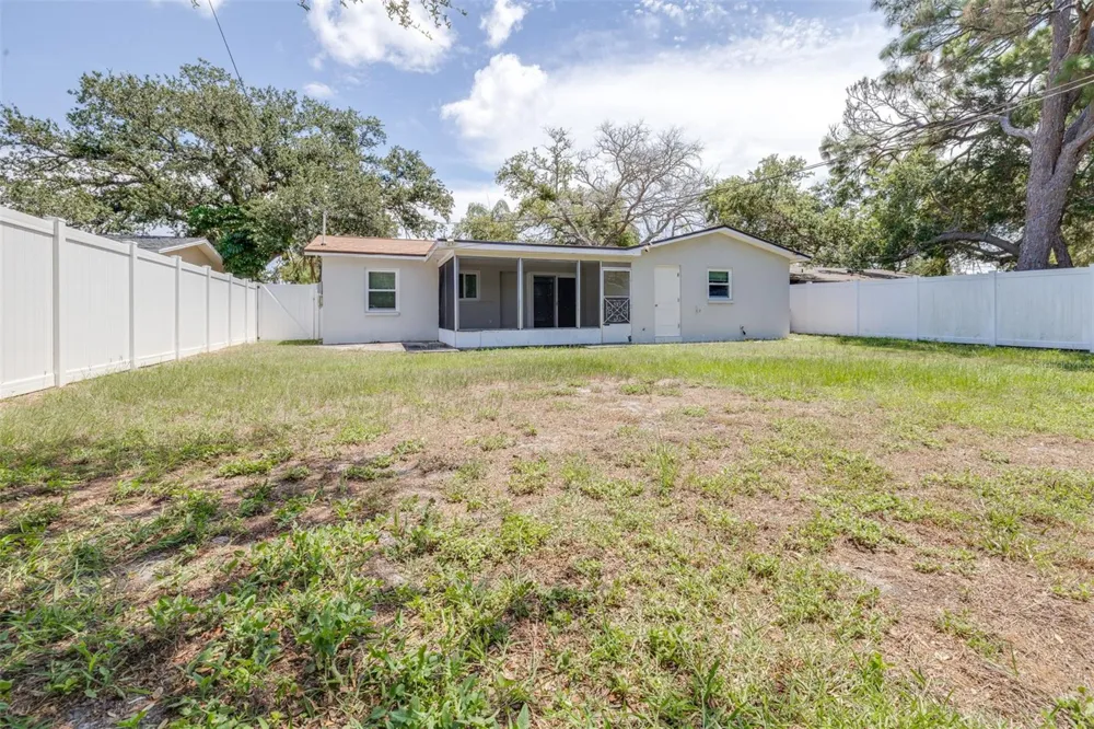 1021 SAN MARCO DRIVE Largo, FL 33770