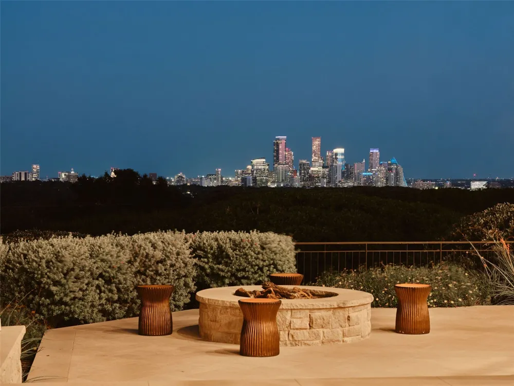 1415 Mount Larson Road Austin, TX 78746